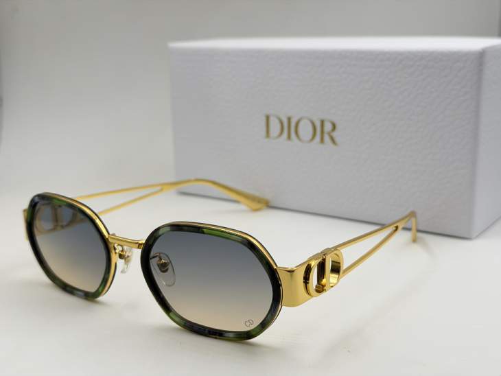 Picture of Dior Sunglasses _SKUfw80879535fw